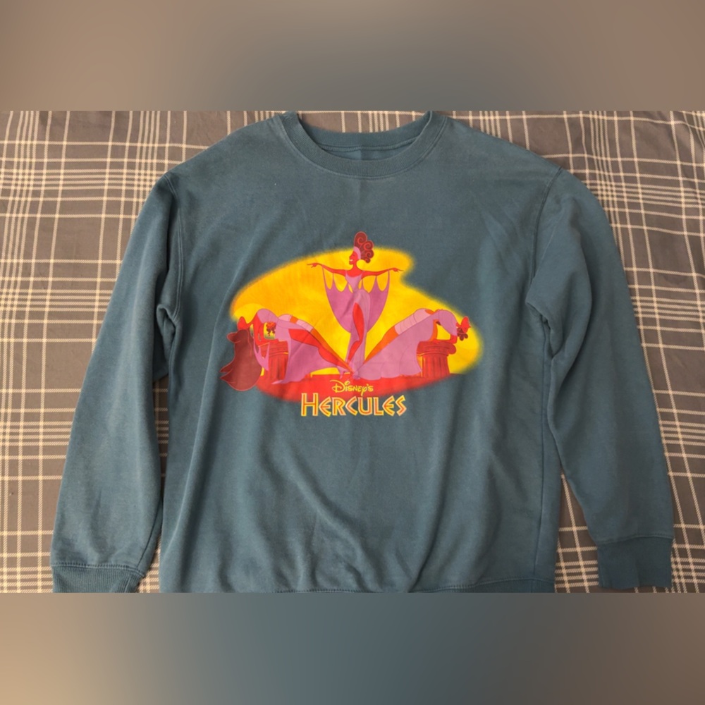 Disney Hercules Kids crewneck sweater. Youth Size medium
